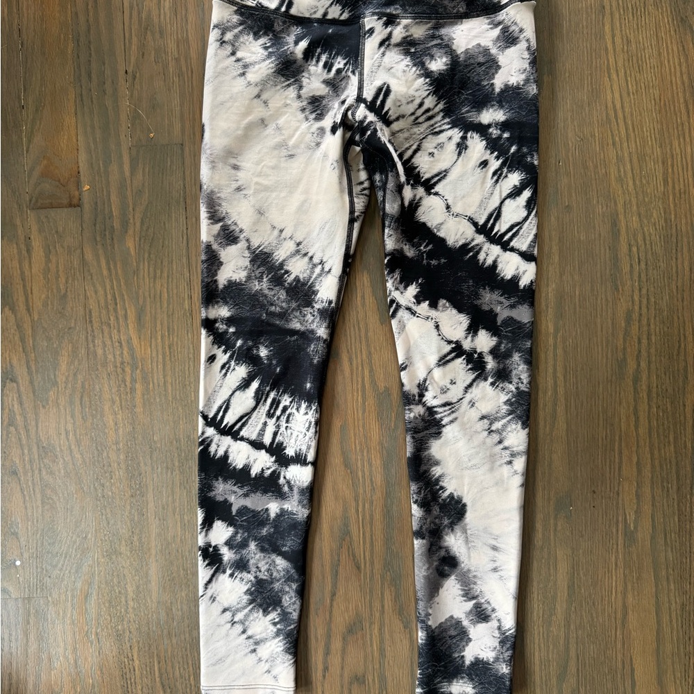Noli Black and White Tie-Dye Leggings